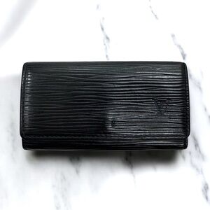 Louis Vuitton Black and Gold Textured Key Holder